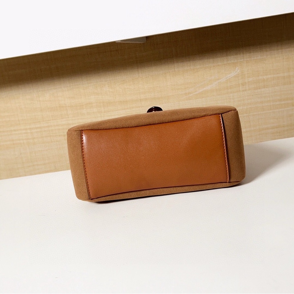 Coach Hadley Solid Hobo Multi-Way Crossbody & Handbag - Picture 6 of 7